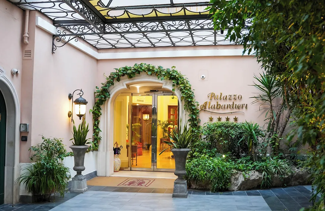 Palazzo Alabardieri-1