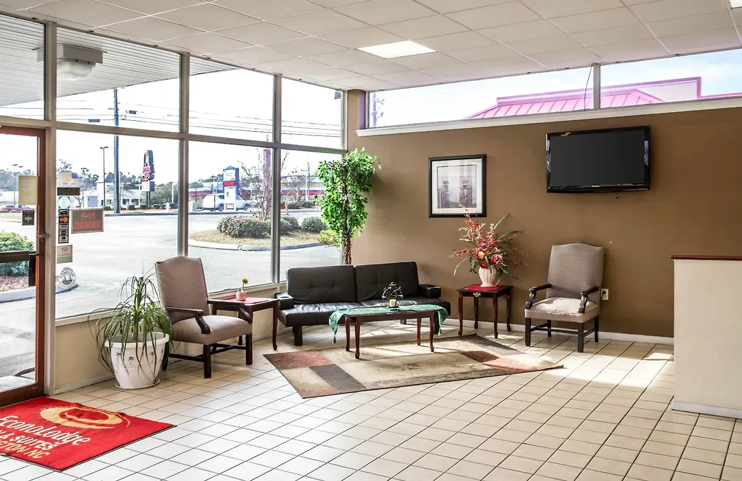 Rodeway Inn & Suites Wilmington North-1