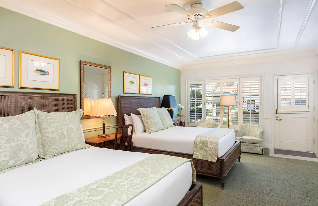 Pine Inn - Carmel-1