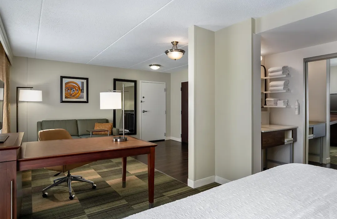 Hampton Inn & Suites Albany-Downtown-1