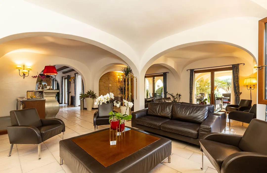 Hotel Arbatasar-1