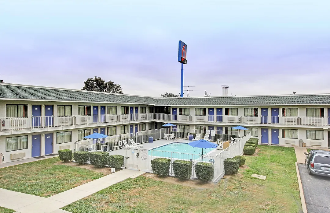 Motel 6-San Marcos, Tx-1