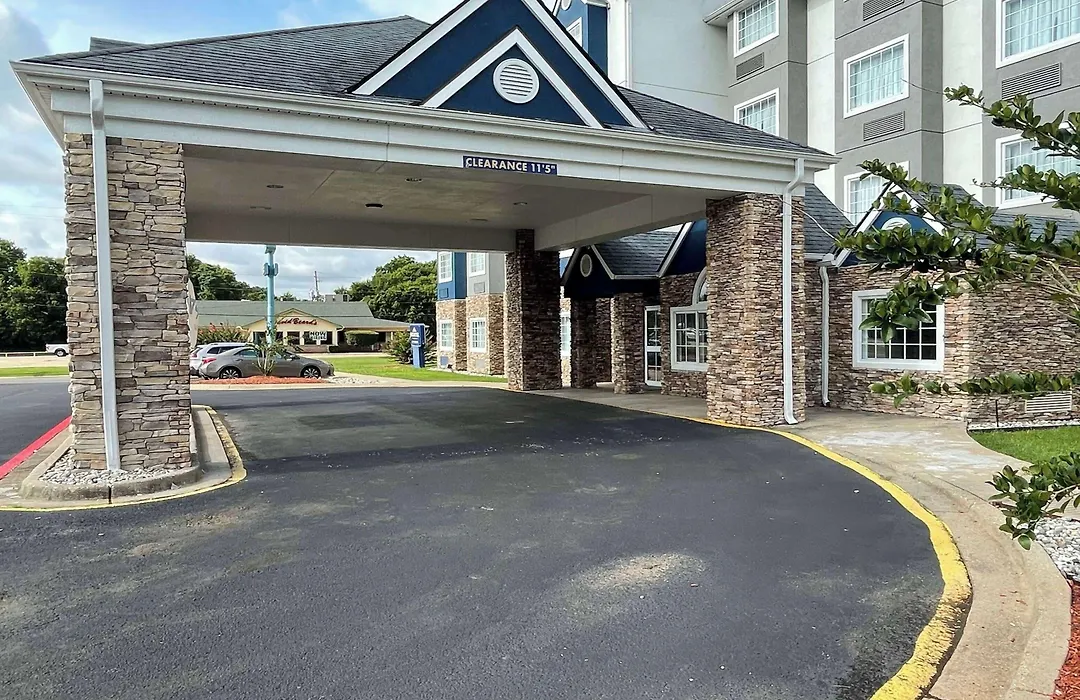 Microtel Inn & Suites By Wyndham Bossier City-1
