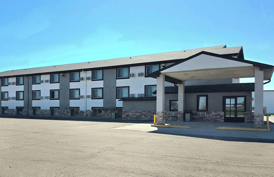 Super 8 By Wyndham Yankton-1