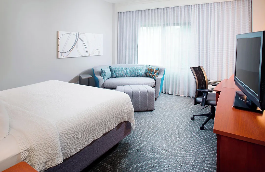 Courtyard By Marriott Roanoke Airport-1