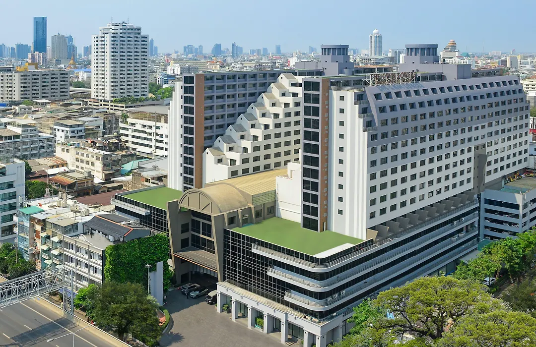 Twin Towers Hotel-1