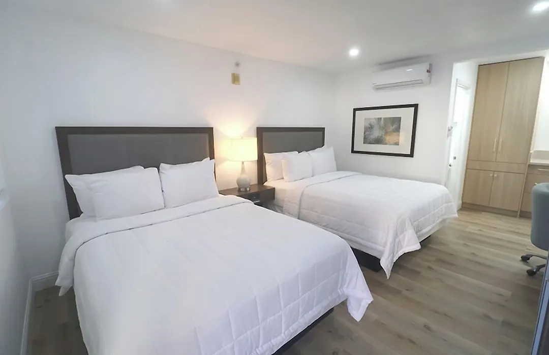 Lamplighter Inn & Suites-1
