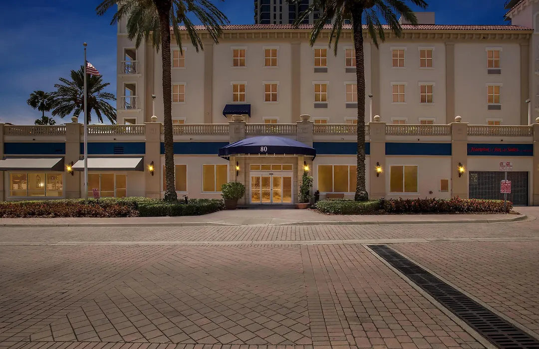 Hampton Inn & Suites St. Petersburg/Downtown-1