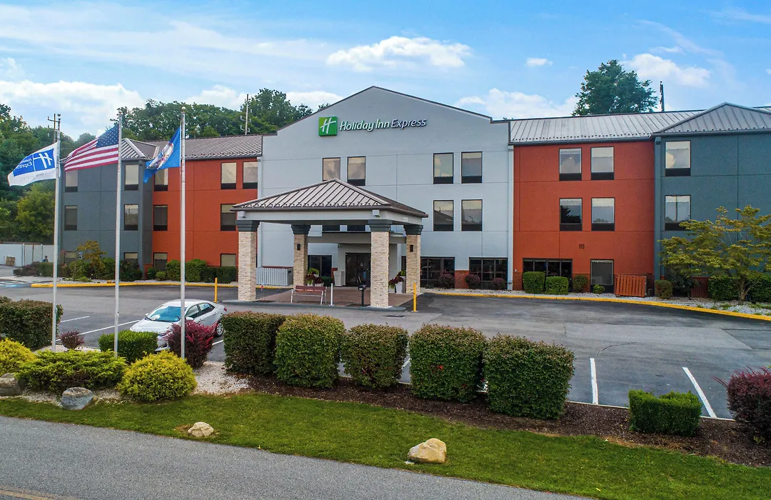Holiday Inn Express Dublin By Ihg-1