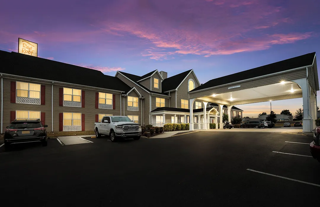 Red Roof Inn & Suites Knoxville East-1
