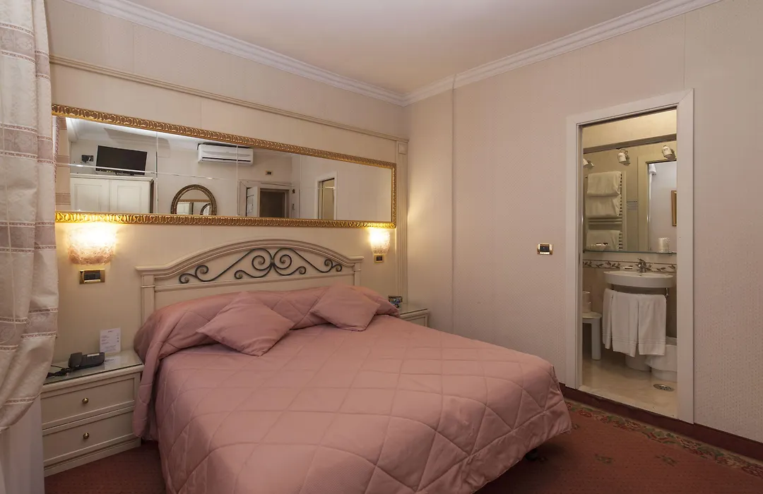 Hotel Riviera Venezia Lido-1