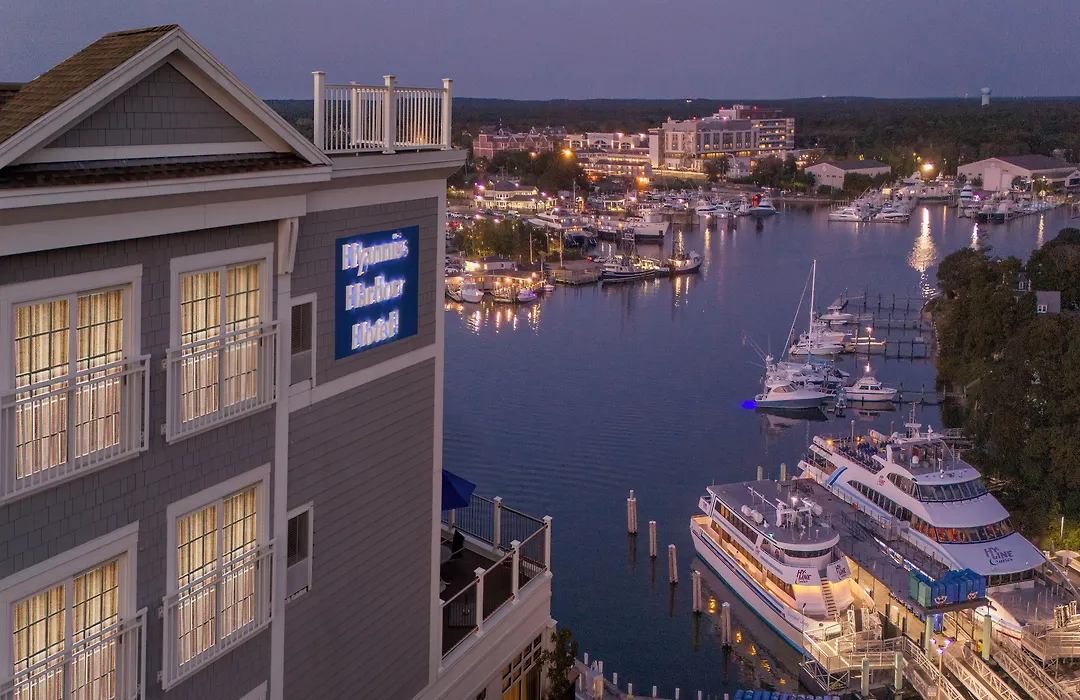 Hyannis Harbor Hotel (Adults Only)-1