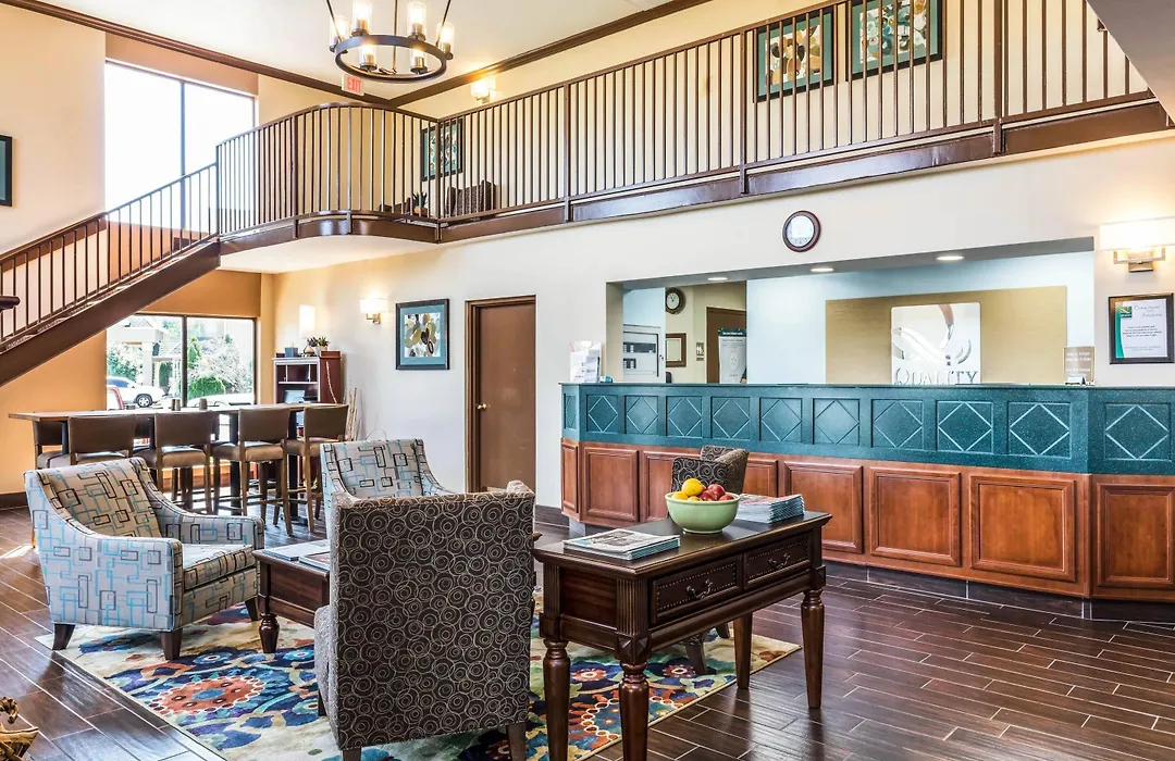 Quality Suites Paducah I-24-1