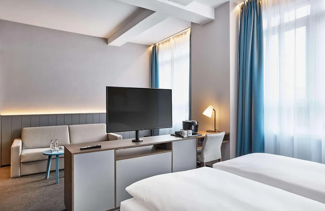 H+ Hotel Bremen-1