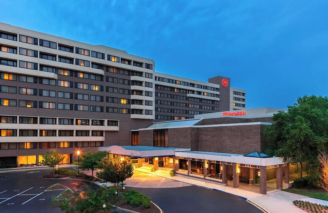 Sheraton Norfolk Waterside Hotel-1