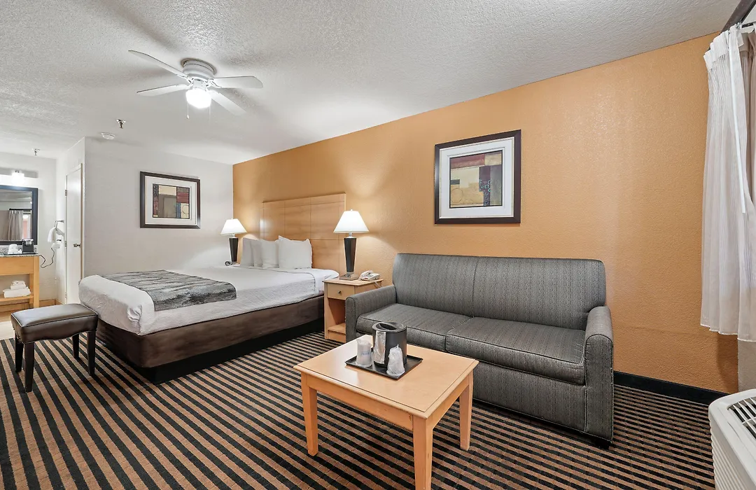 Best Western Plus Executive Inn & Suites-1