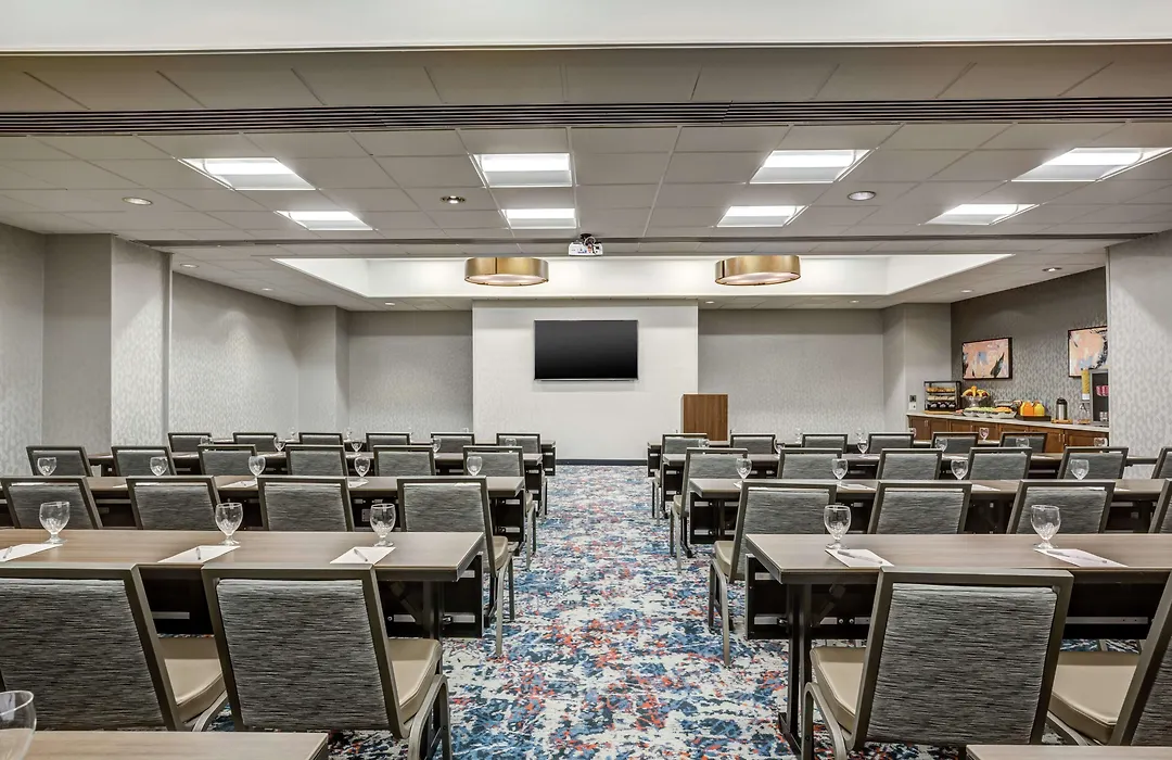 Hilton Garden Inn Boston Waltham-1