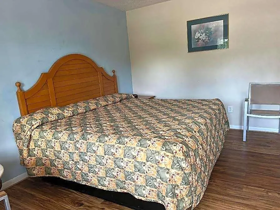 Yorktown Motor Lodge-1