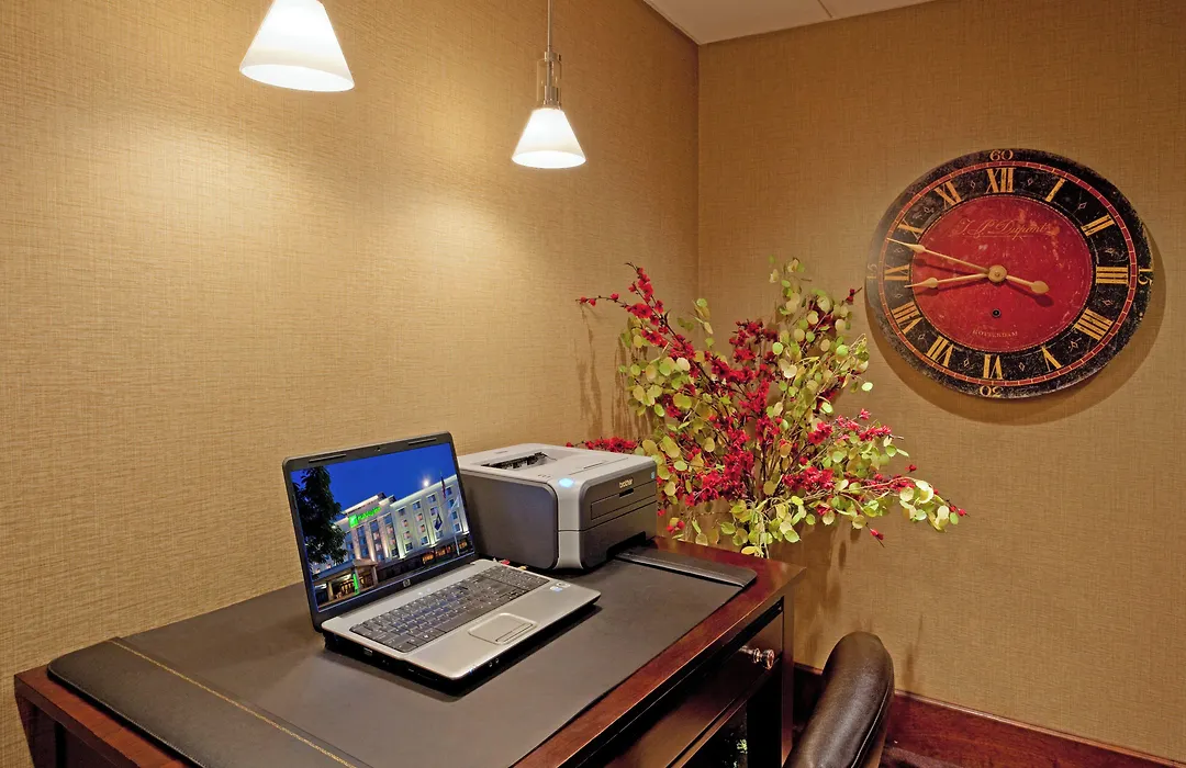 Holiday Inn Portsmouth By Ihg-1