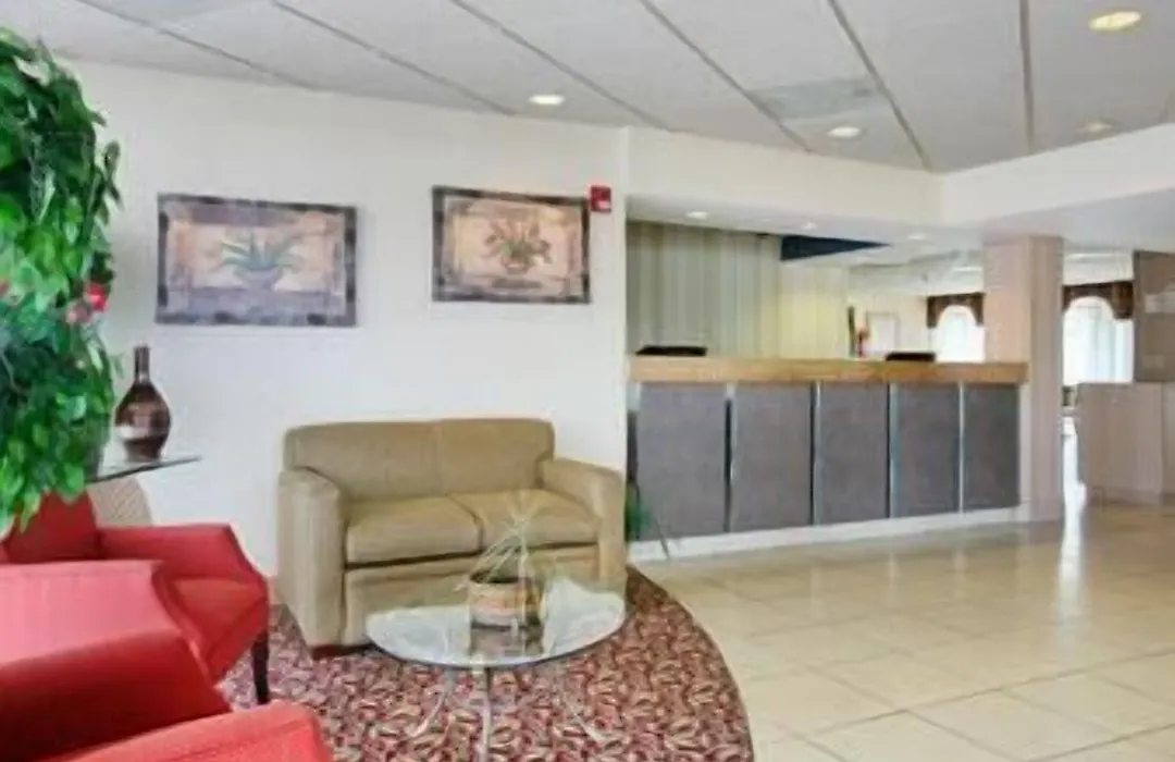 Ramada By Wyndham Lebanon-1