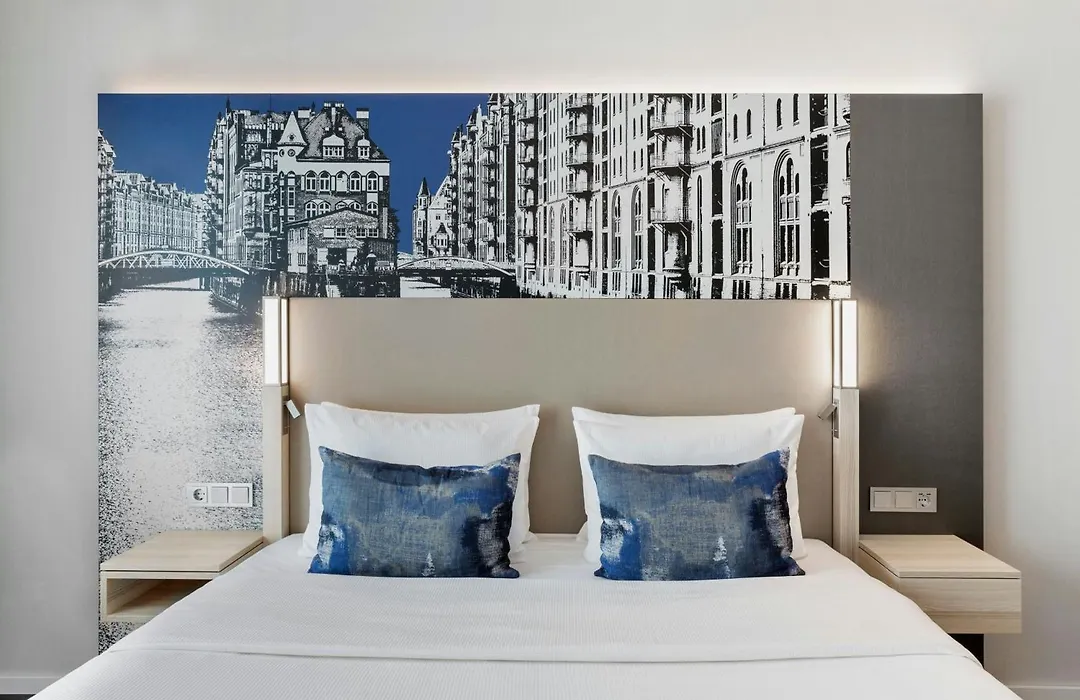 Courtyard By Marriott Hamburg City-1