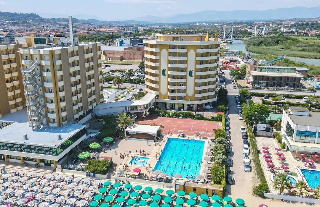 Grand Hotel Montesilvano-1