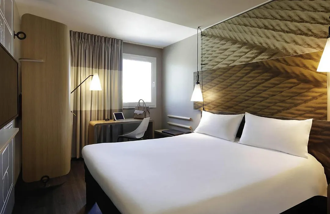 Hotel Ibis Porto Gaia-1