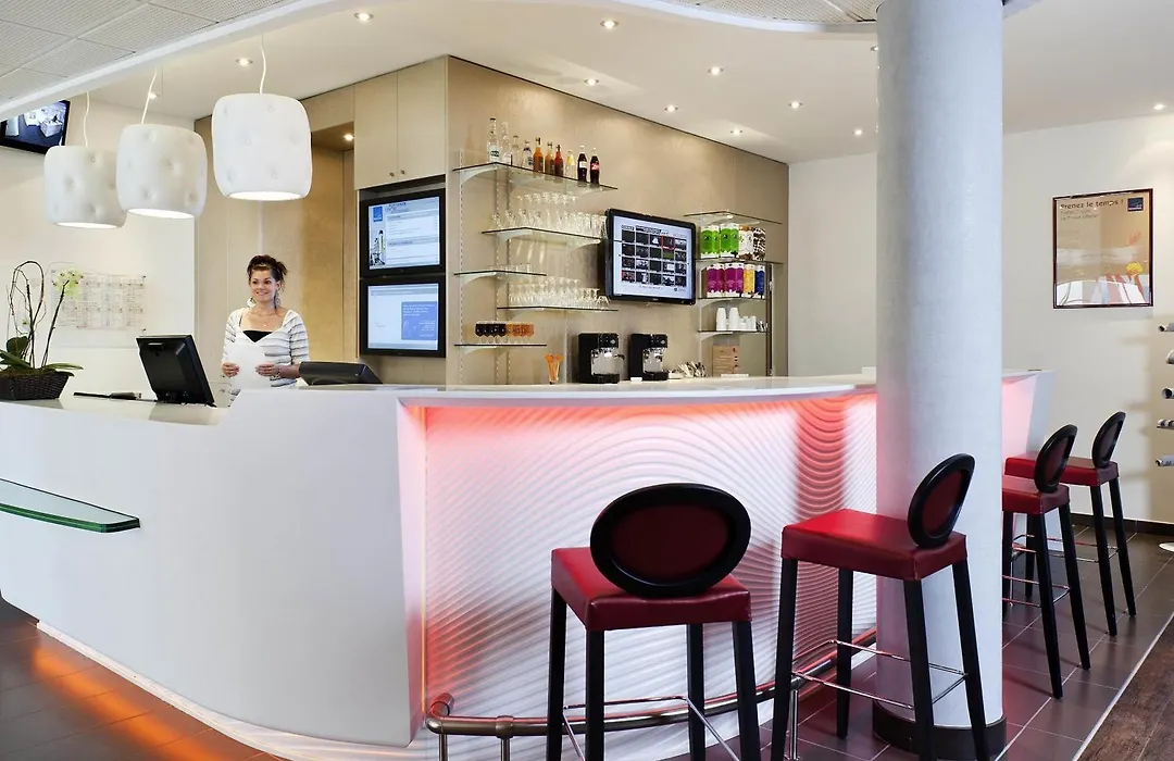Novotel Suites Perpignan Centre - Grandes Suites & Confort Centre-Ville-1