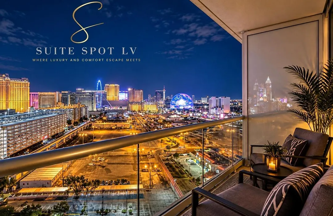 Stunning Balcony Strip View Mgm Signature * Free Valet-1