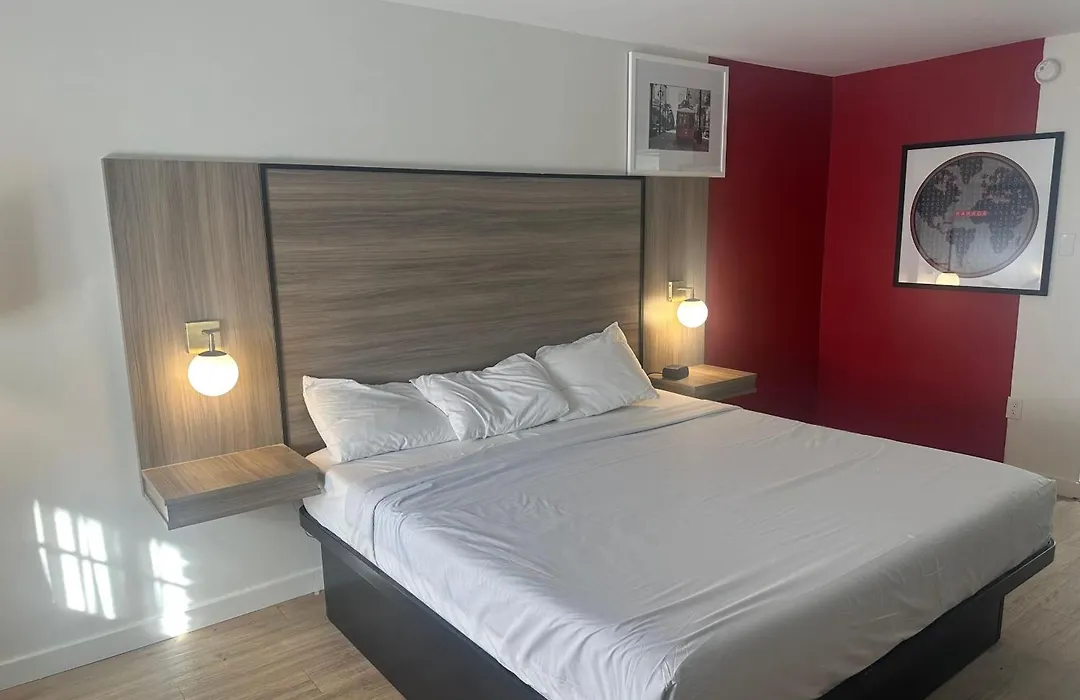 Ramada By Wyndham New Orleans Midcity-1
