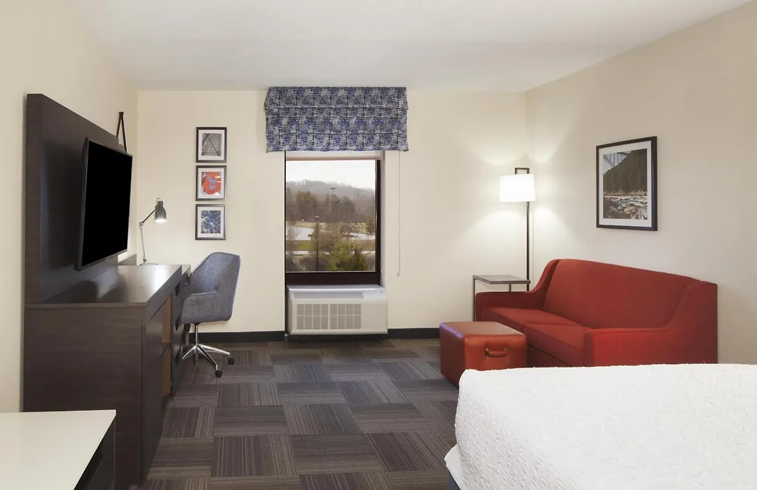 Hampton Inn Charleston-Southridge-1