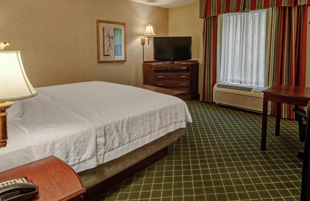 Hampton Inn Cambridge-1