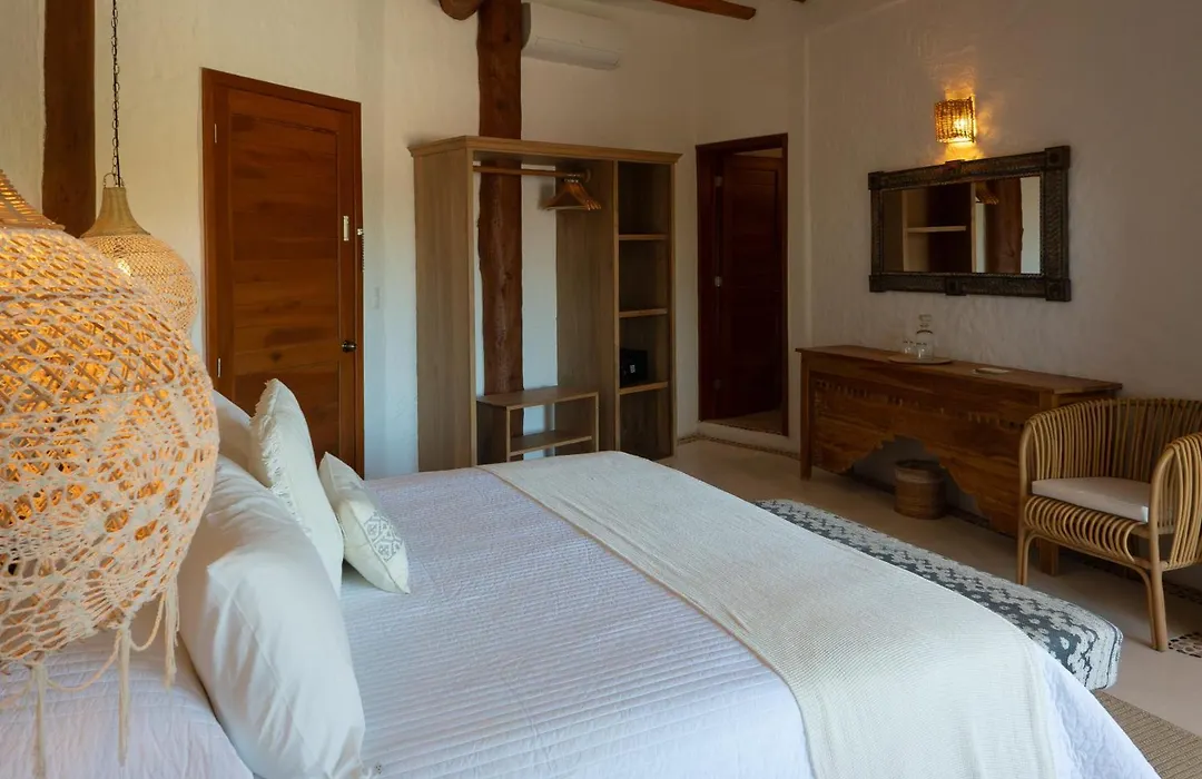 Casa Las Tortugas Petit Beach Hotel & Spa-1
