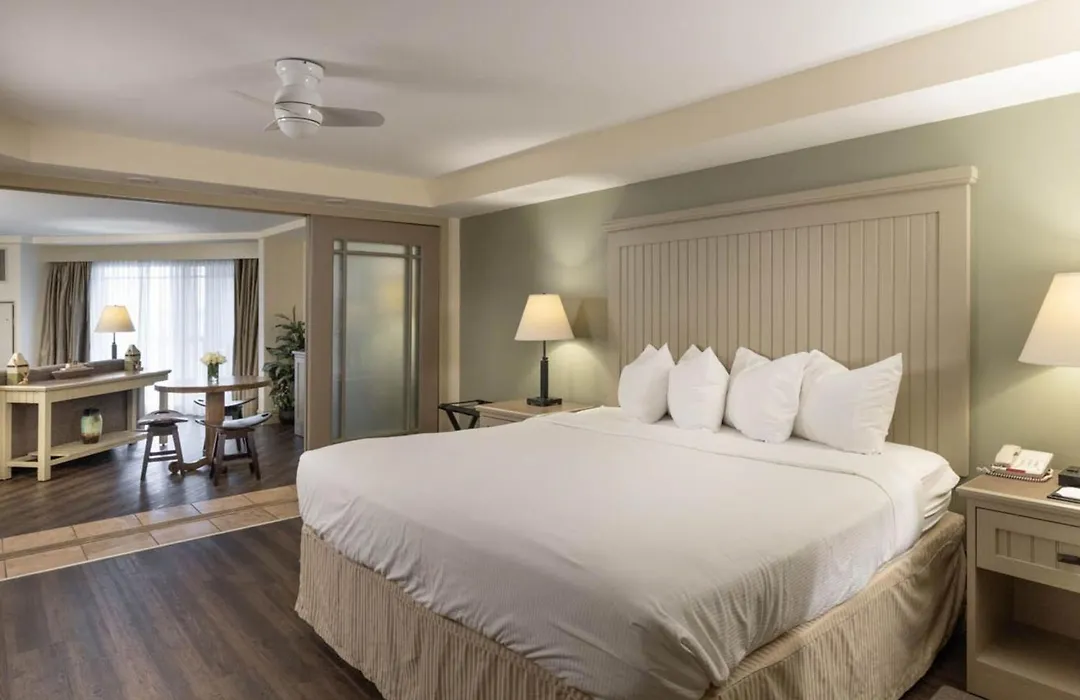 1000 Islands Harbor Hotel-1