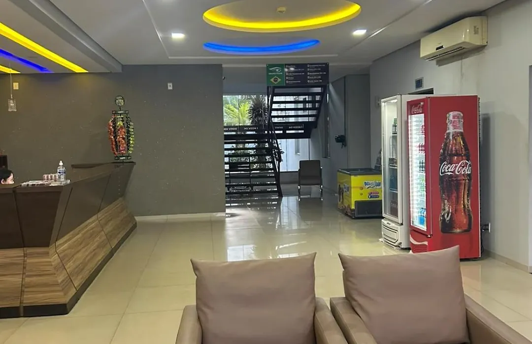 Hotel e Locadora Vizon-1