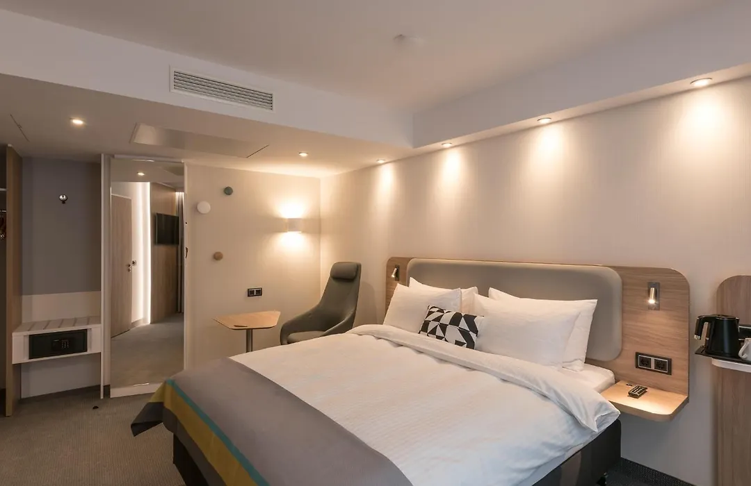 Holiday Inn Express - Wuppertal - Hauptbahnhof By Ihg-1