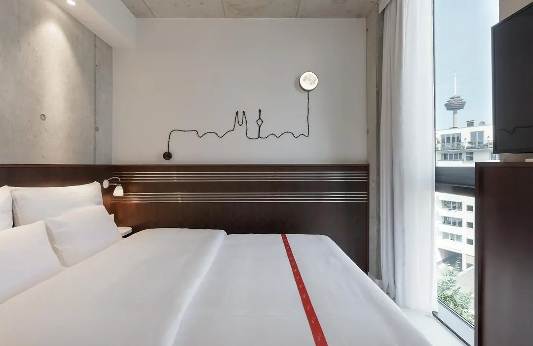 Ruby Ella Hotel Cologne By Ihg-1