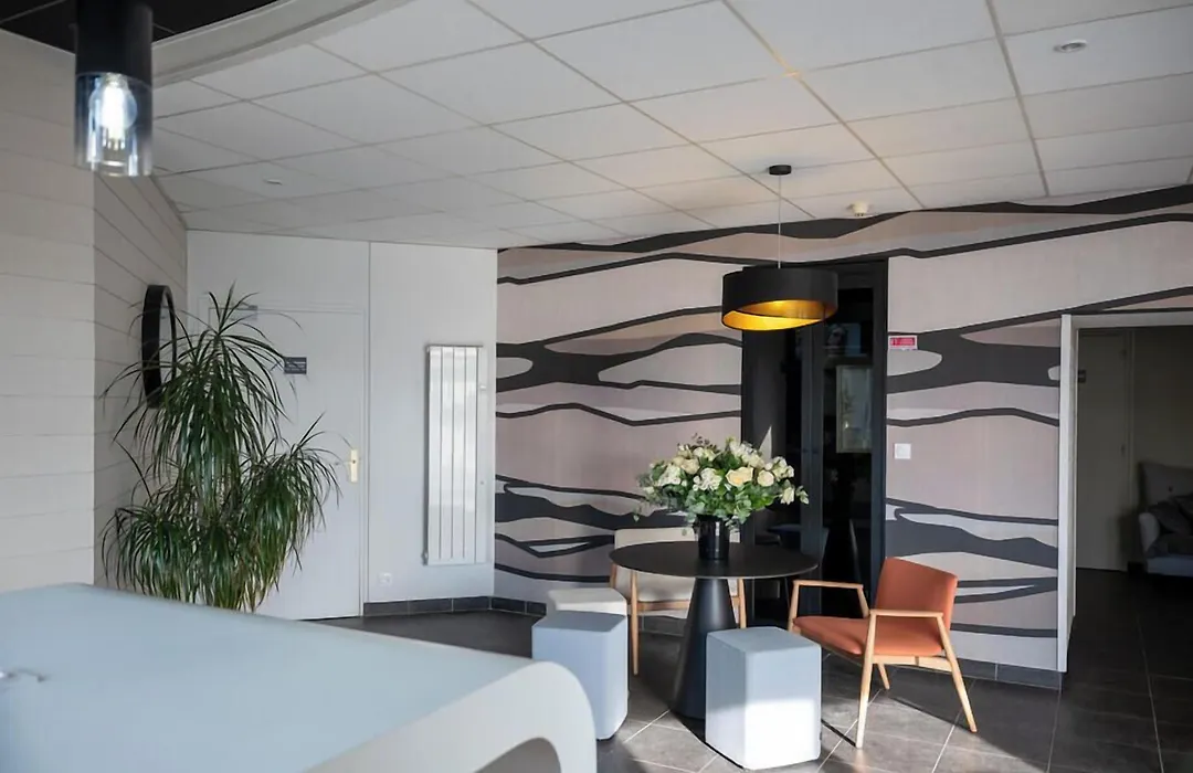 Hotel Kyriad Lamballe-1