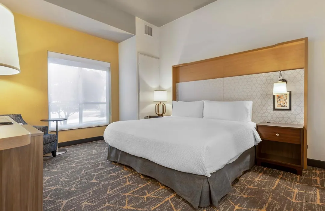 Holiday Inn & Suites Oakland - Airport By Ihg-1