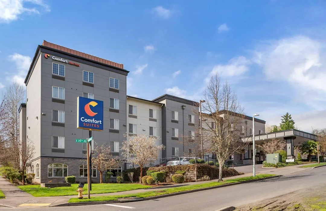 Comfort Suites Eugene University-1