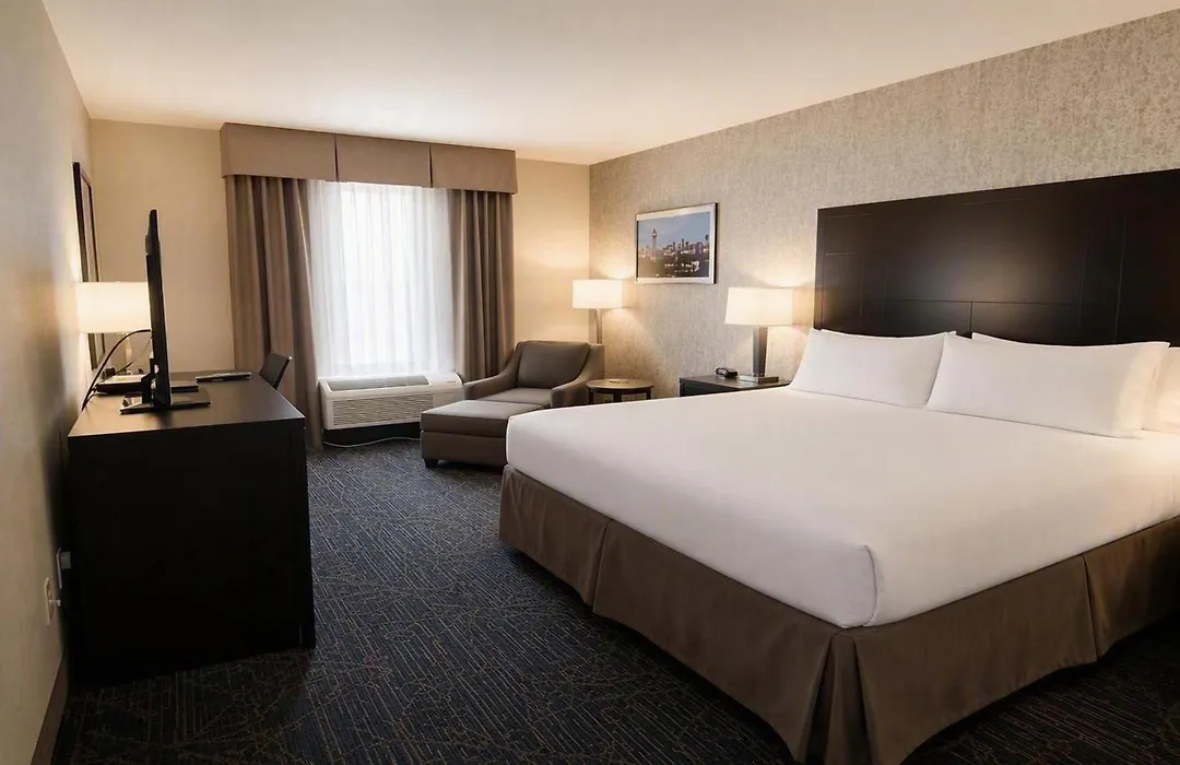Holiday Inn Express Hotel & Suites Knoxville By Ihg-1