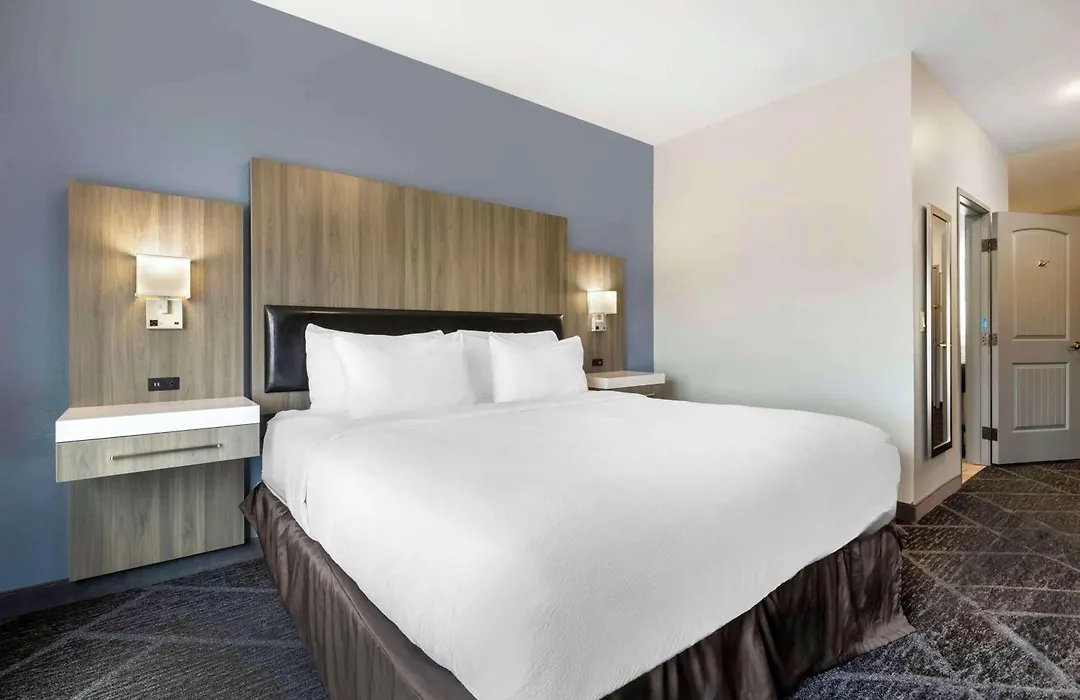 Wyndham Garden Appleton-1