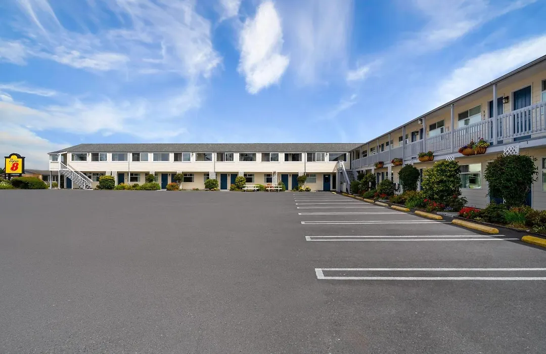 Super 8 By Wyndham Florence Or-1