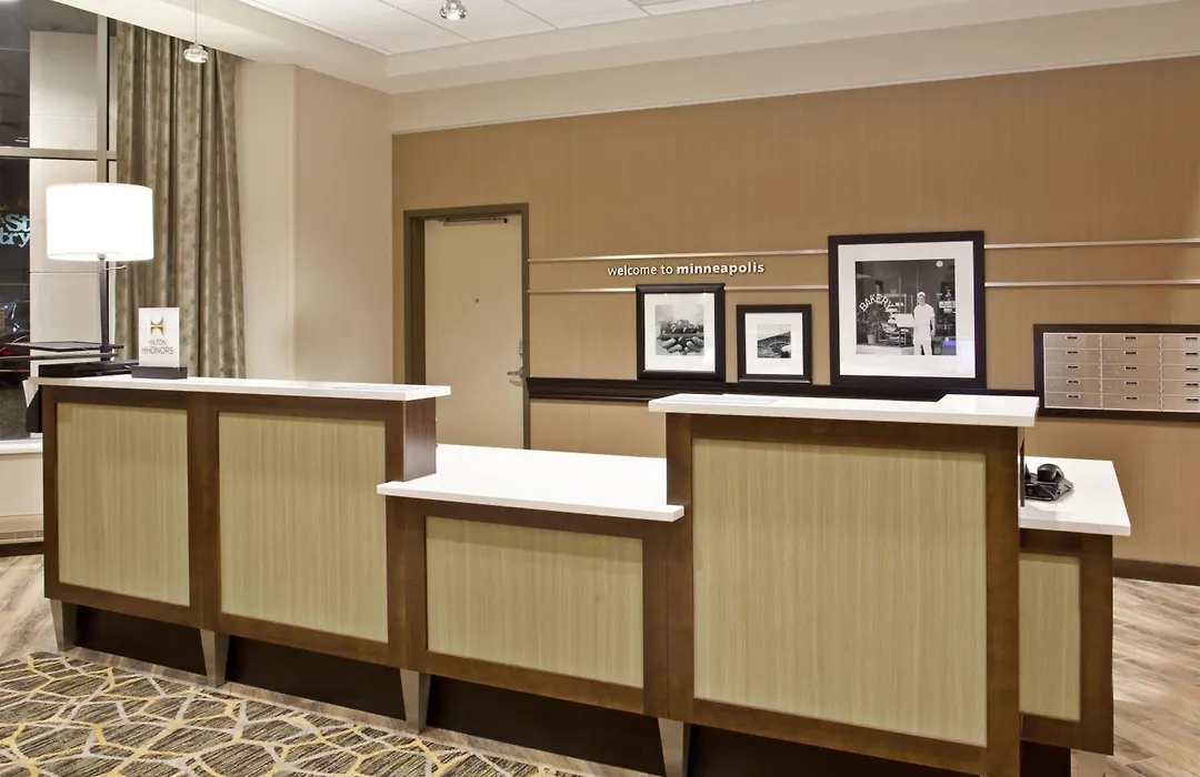 Hampton Inn & Suites - Minneapolis/Downtown-1