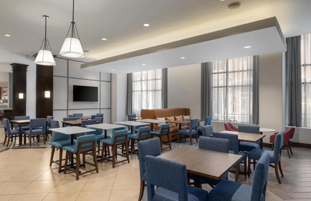 Hampton Inn & Suites - Roanoke-Downtown, Va-1