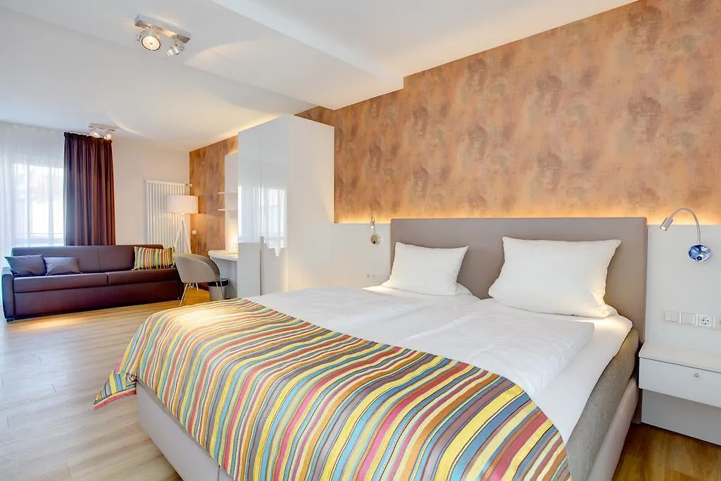 Elisabeth Hotel Garni-1
