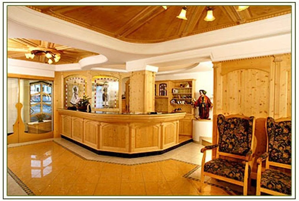 Hotel Sureghes-1