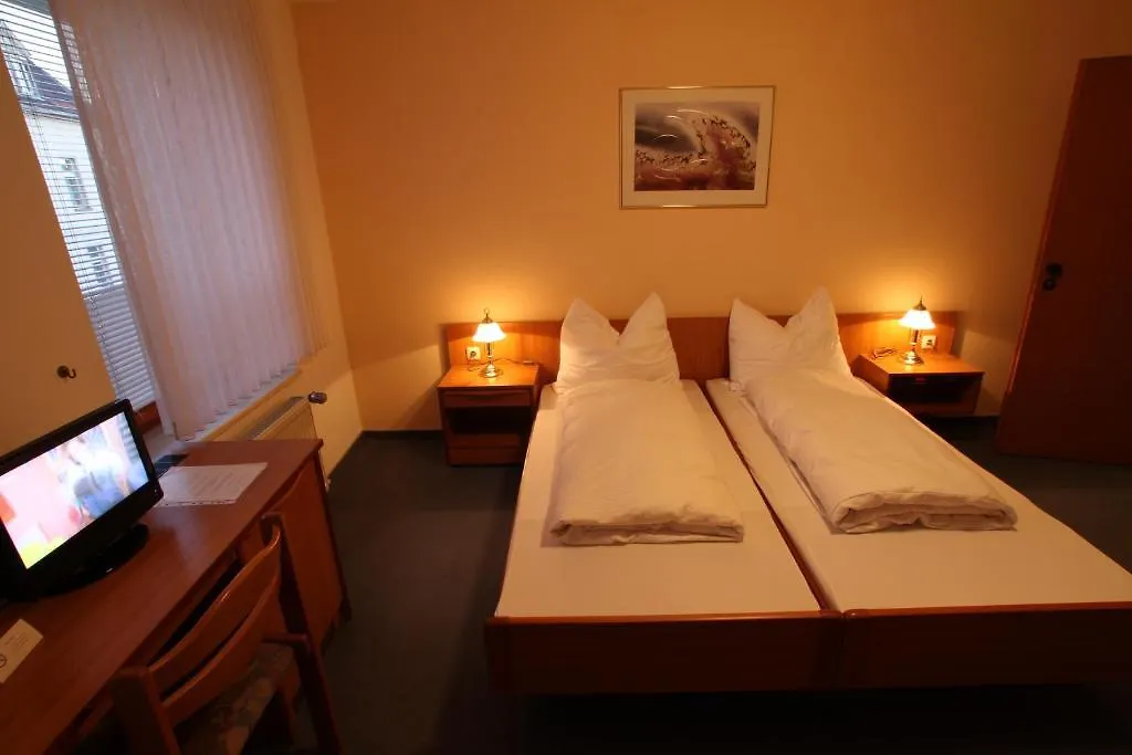 Hotel Weisse Taube-1