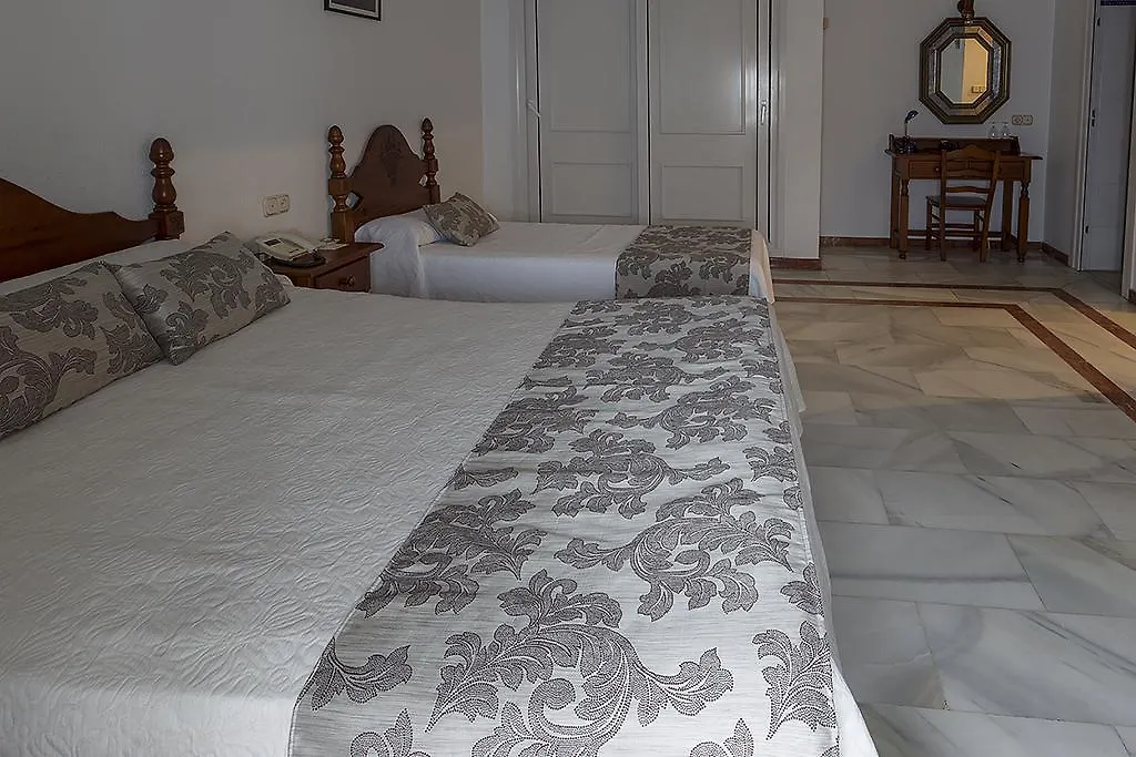 Hotel La Pinta-1