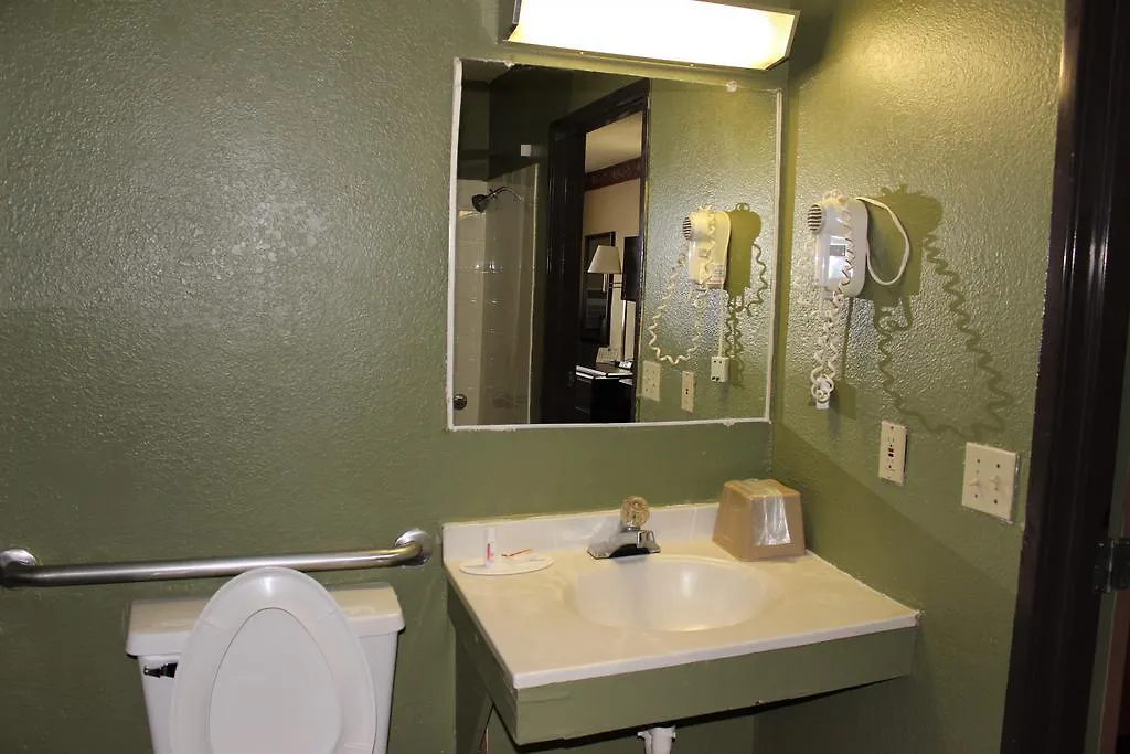 Knights Inn Albany-1